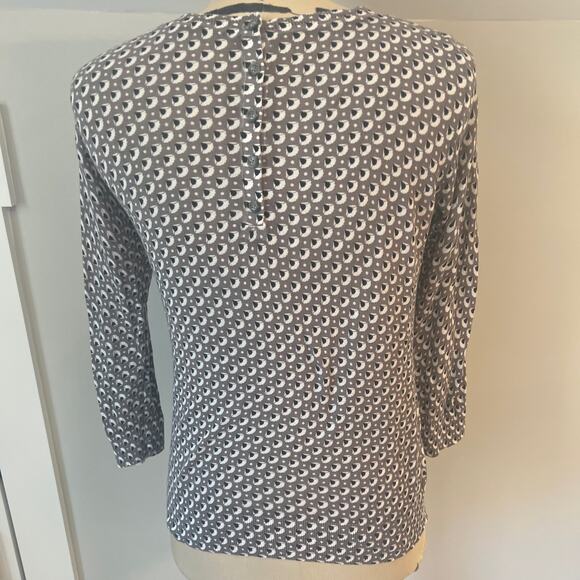 Ann Taylor Loft Seashell Lightweight Sweater SZ SMALL - Picture 3 of 5